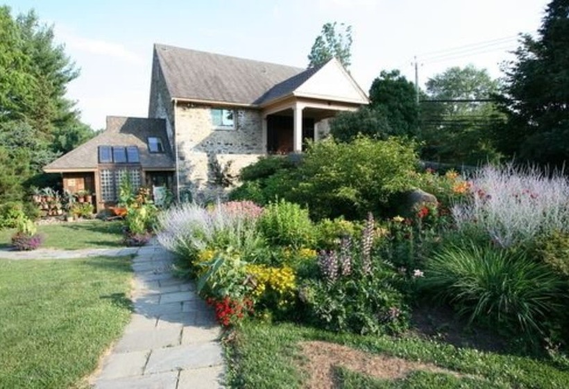 Alpenhof Bed And Breakfast