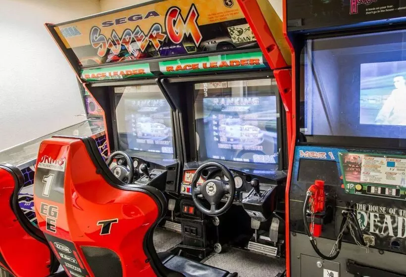 Clarion Inn & Suites Miami International Airport