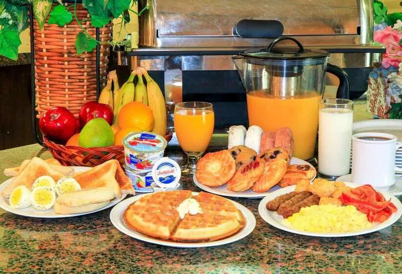 Clarion Inn & Suites Miami International Airport