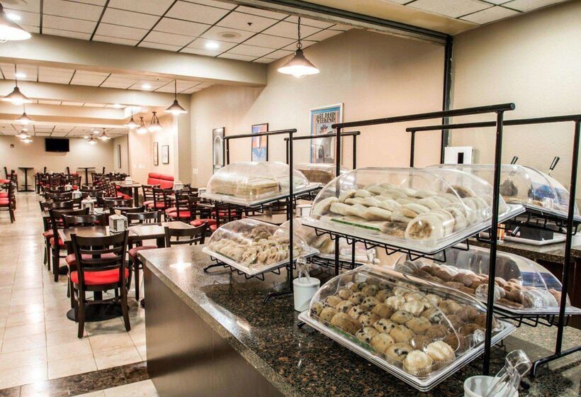 Clarion Inn & Suites Miami International Airport