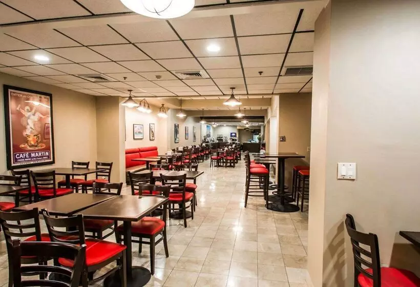 Clarion Inn & Suites Miami International Airport