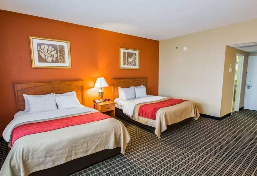 Clarion Inn & Suites Miami International Airport