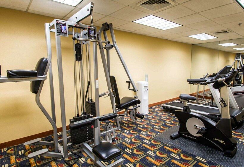 Clarion Inn & Suites Miami International Airport