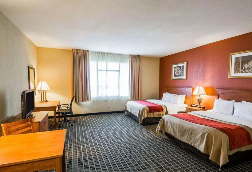 Clarion Inn & Suites Miami International Airport