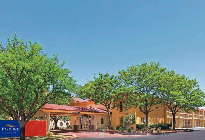 هتل Baymont By Wyndham Lubbock Downtown Civic Center