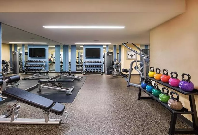 Отель Boston Marriott Long Wharf