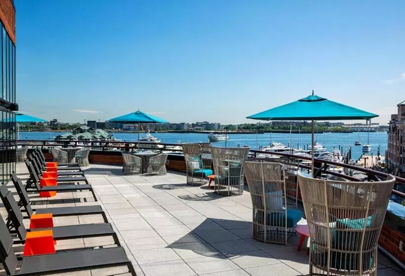 Отель Boston Marriott Long Wharf