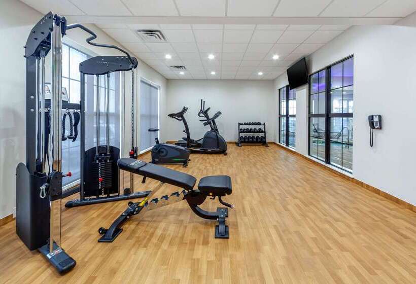 בית מלון כפרי Comfort Inn & Suites Oklahoma City South I 35