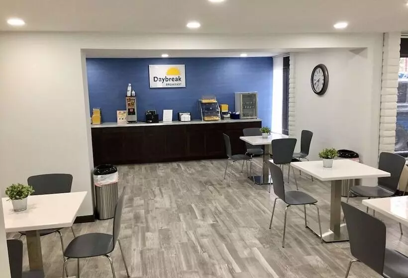 فندق Days Inn & Suites By Wyndham Cincinnati North