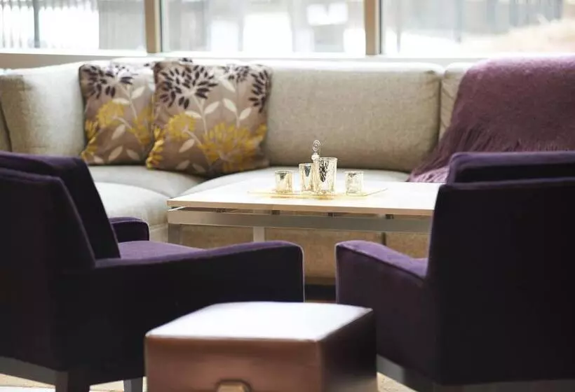 ホテル Detroit Marriott Livonia