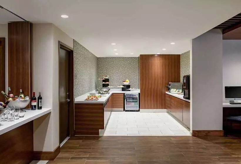 Отель Hilton Washington Dc National Mall The Wharf