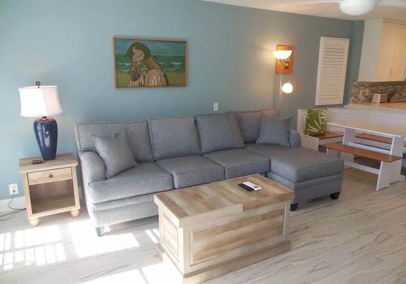 ホテル Kahana Sunset