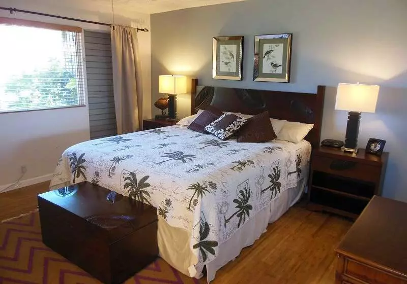 ホテル Kahana Sunset