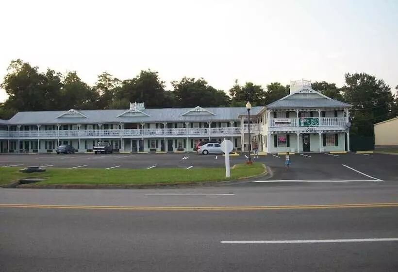 ホテル Key West Inn  Boaz