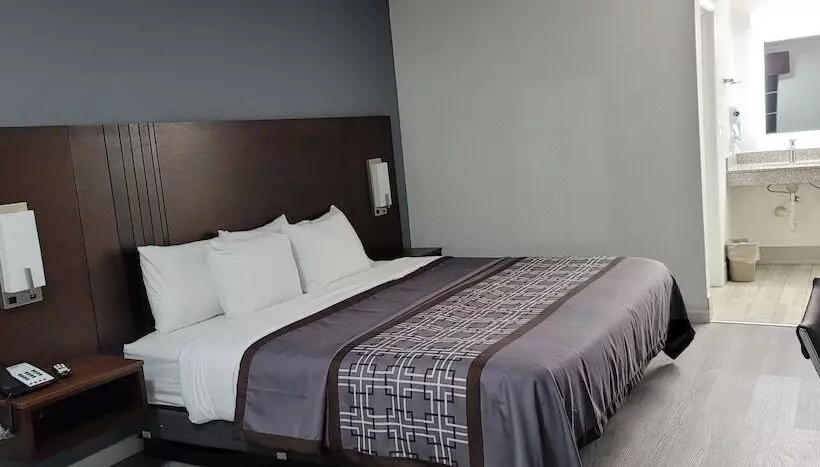 ホテル Key West Inn  Boaz