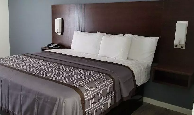 ホテル Key West Inn  Boaz