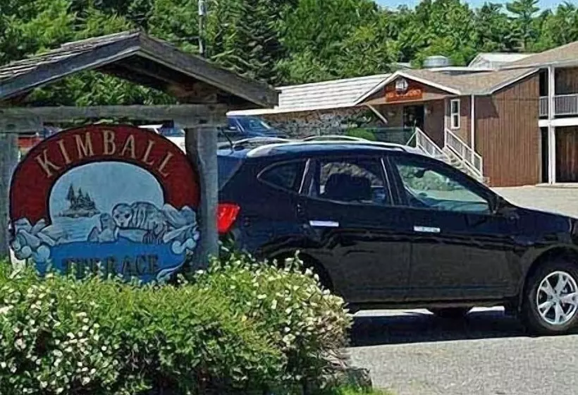 בית מלון כפרי Kimball Terrace Inn