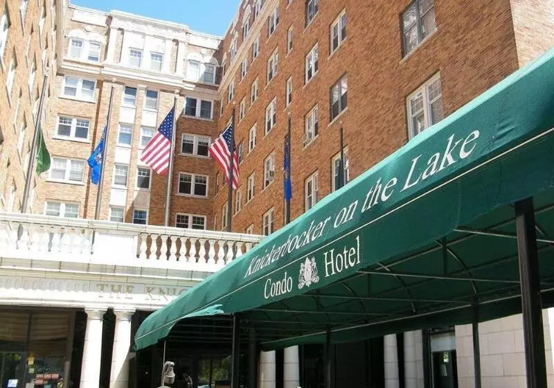 호텔 Knickerbocker On The Lake