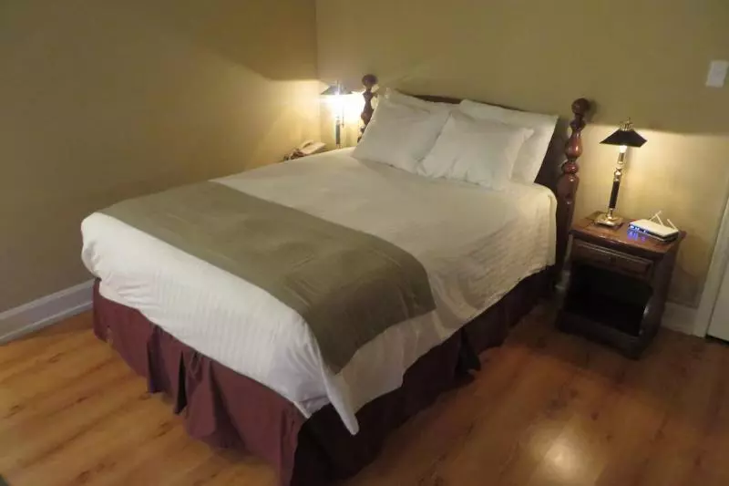 호텔 Knickerbocker On The Lake