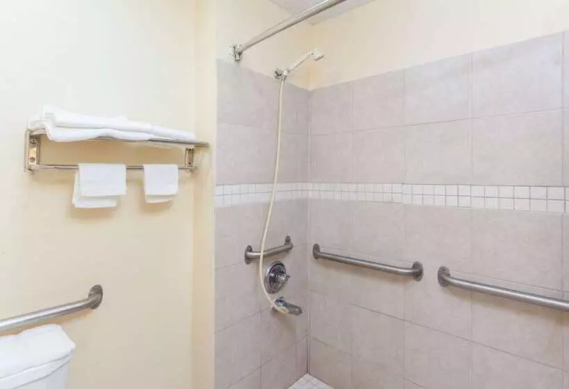 فندق Knights Inn Tucker