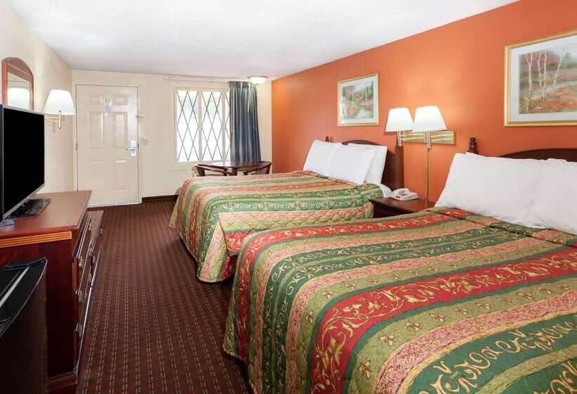 酒店 Knights Inn Tucker