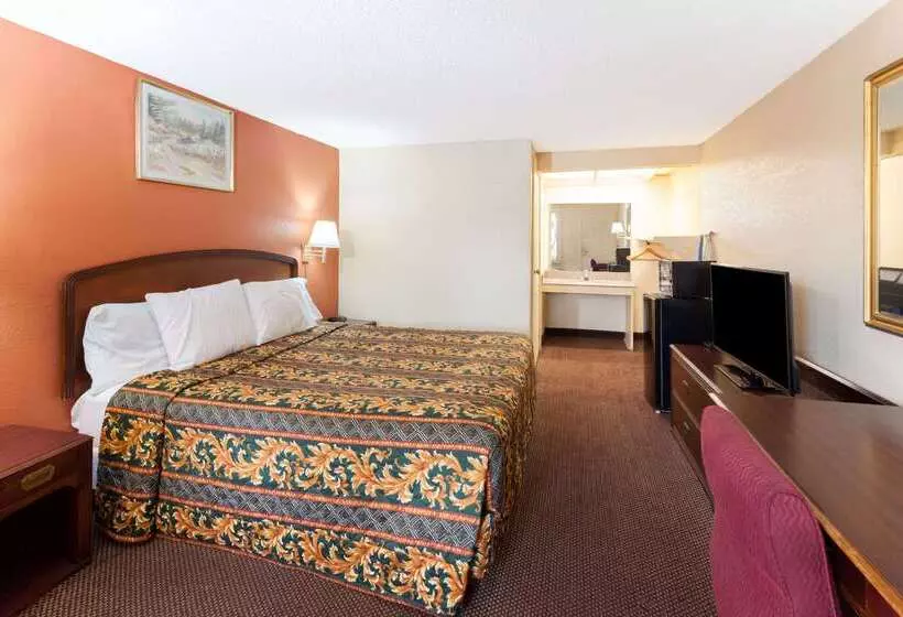 فندق Knights Inn Tucker