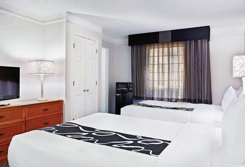 فندق La Quinta Inn By Wyndham Champaign