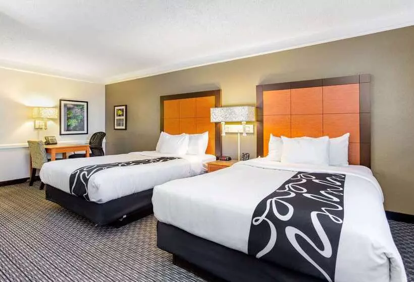 ホテル La Quinta Inn By Wyndham Champaign