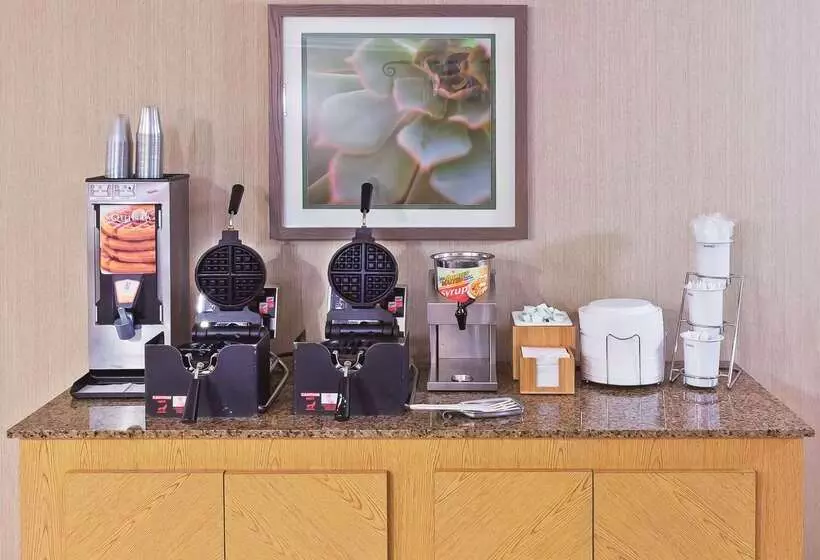 酒店 La Quinta Inn By Wyndham Corpus Christi North