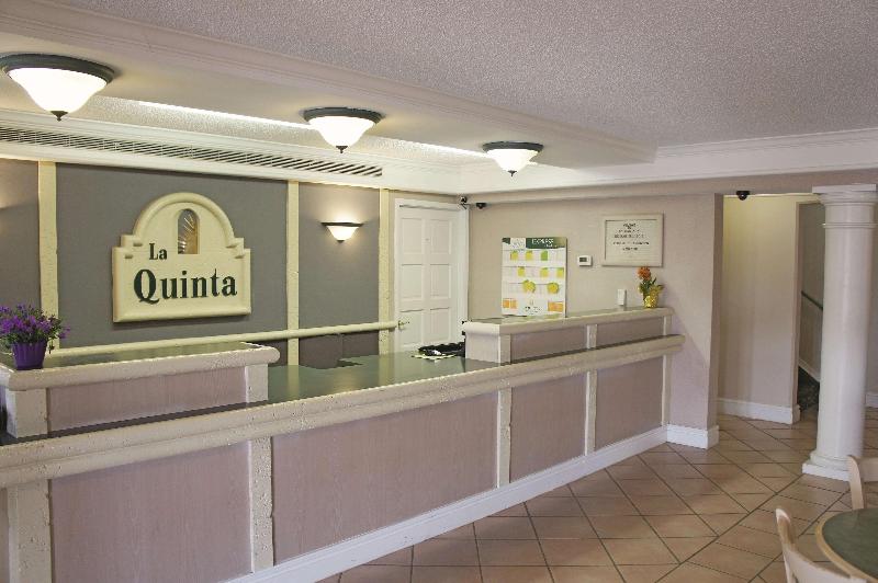 هتل La Quinta Inn By Wyndham Farmington