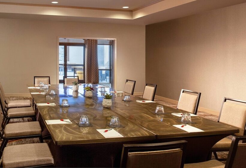 בית מלון כפרי Marriott Raleigh Durham Research Triangle Park