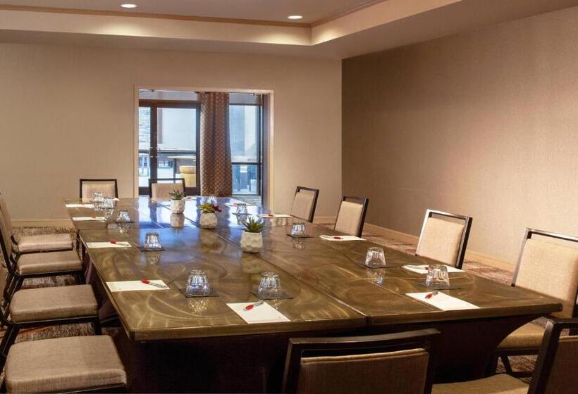 בית מלון כפרי Marriott Raleigh Durham Research Triangle Park