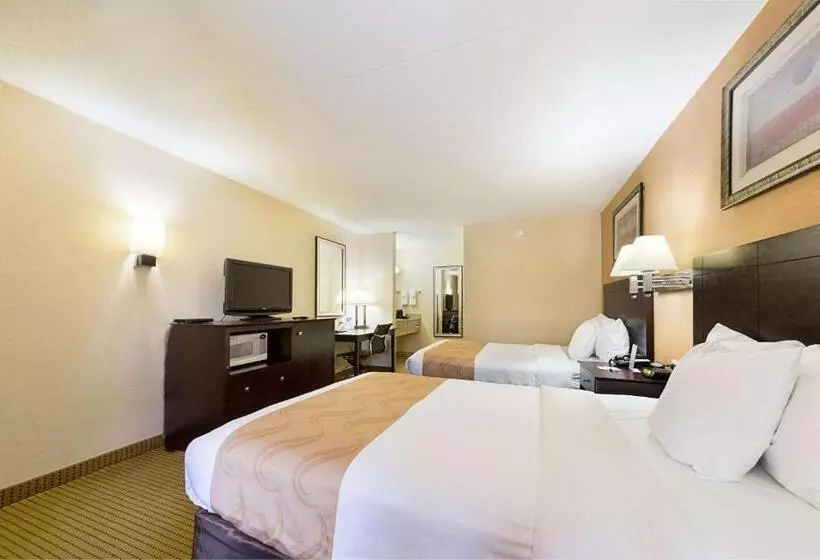 בית מלון כפרי Mcintosh Inn