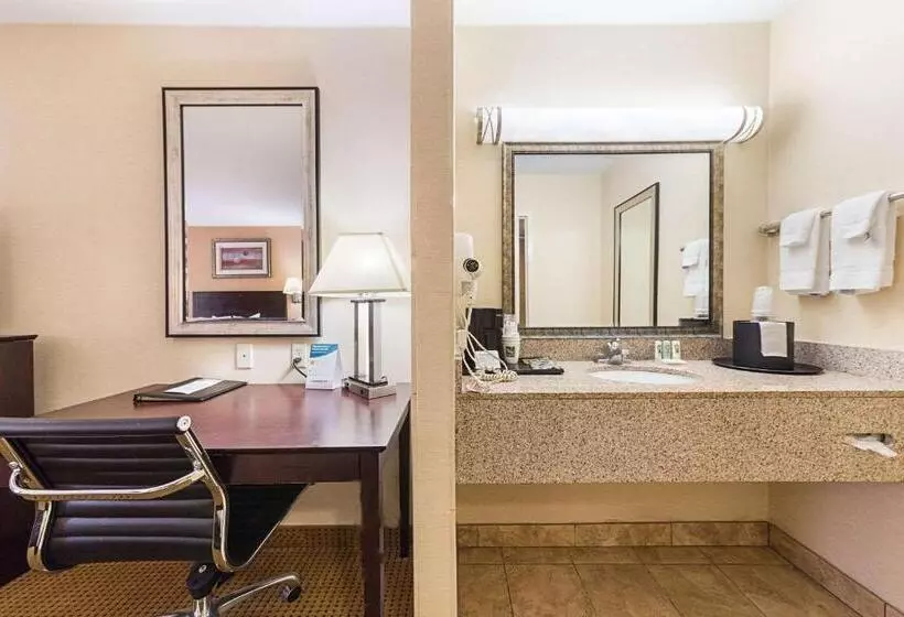 בית מלון כפרי Mcintosh Inn