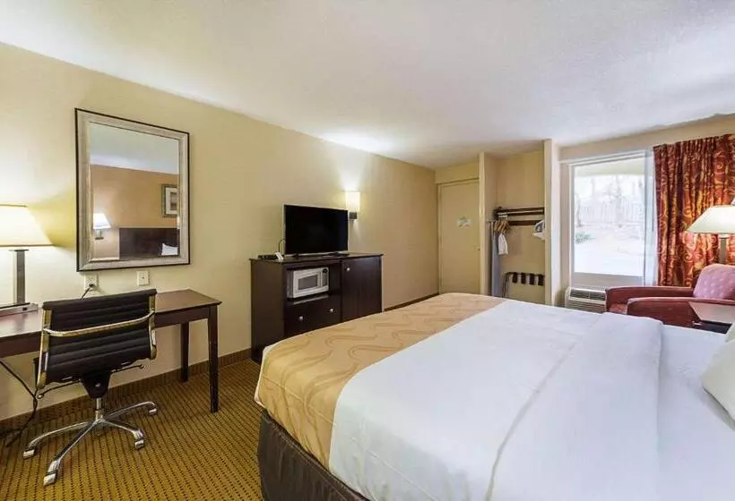 בית מלון כפרי Mcintosh Inn