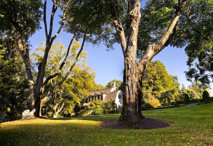 فندق The Mayflower Inn & Spa, Auberge Resorts Collection