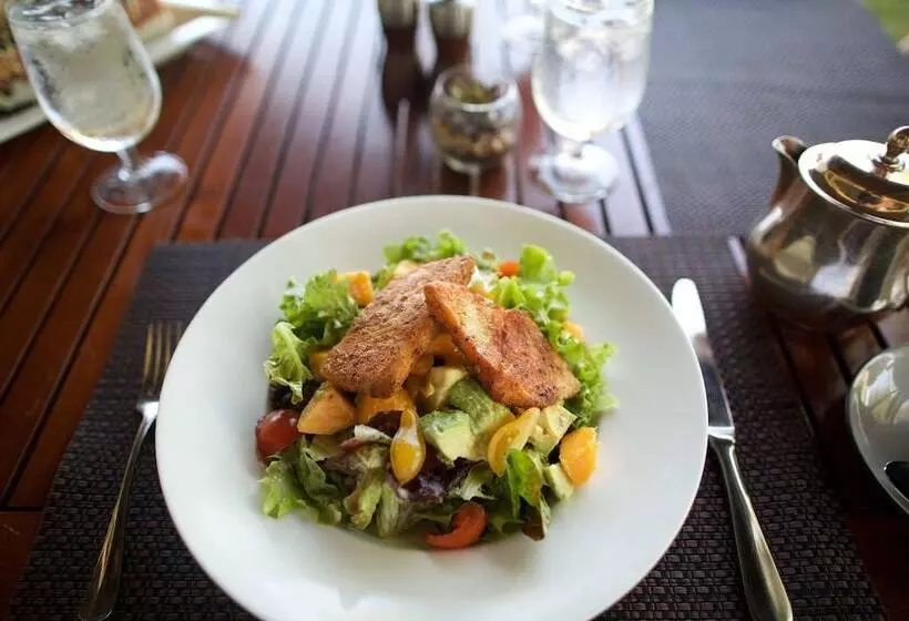 Mauna Kea Beach Hotel, Autograph Collection