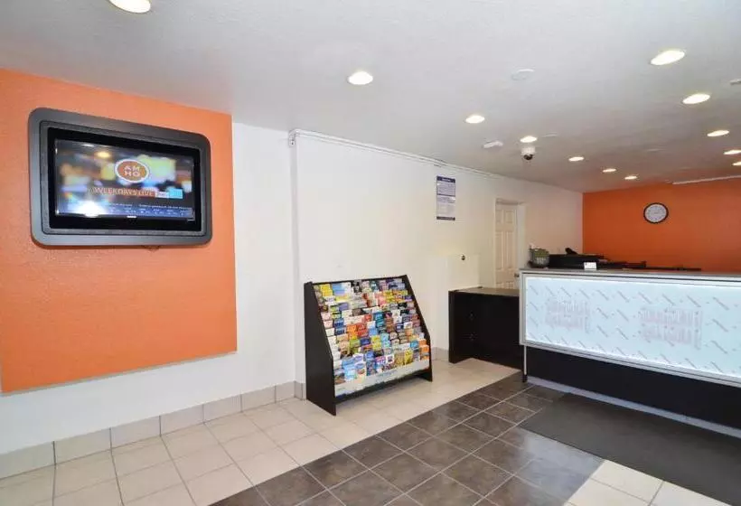 Motel 6 Palm Springs, Ca   East   Palm Canyon