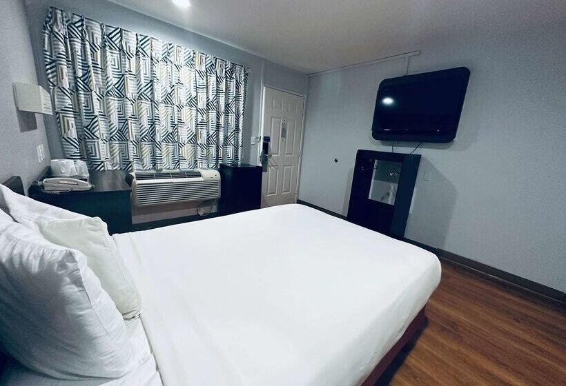 Motel 6 Ventura, Ca Beach