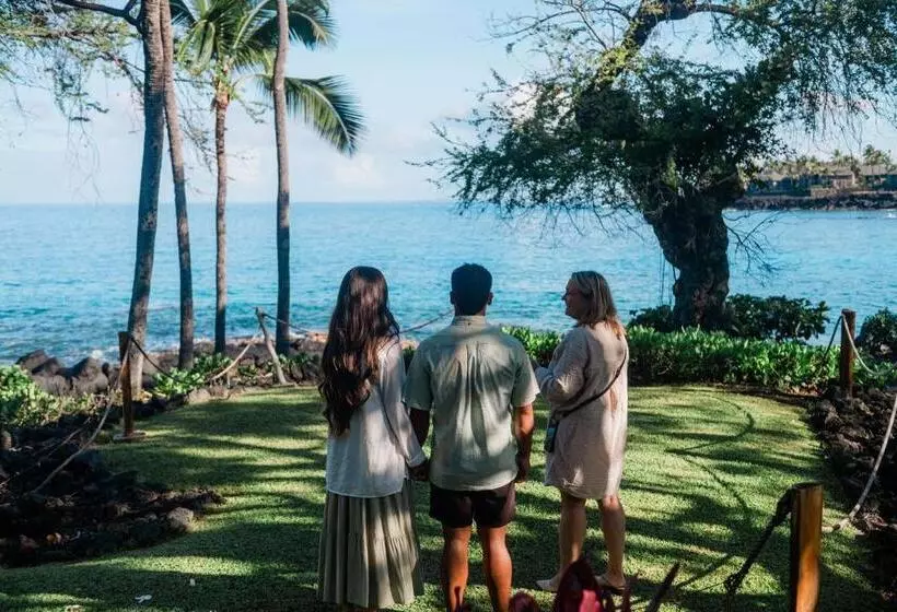 Outrigger Kona Resort And Spa