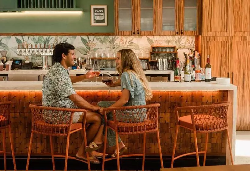 Outrigger Kona Resort And Spa