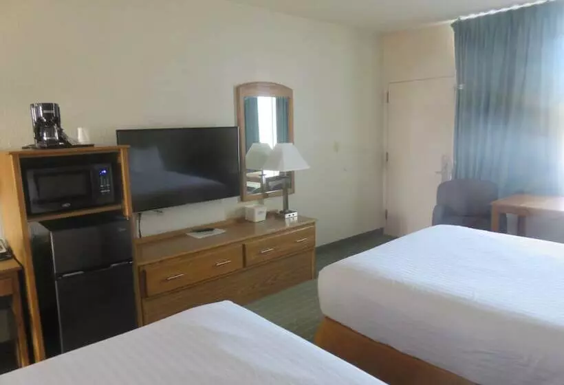 Hotel Baymont By Wyndham Fargo