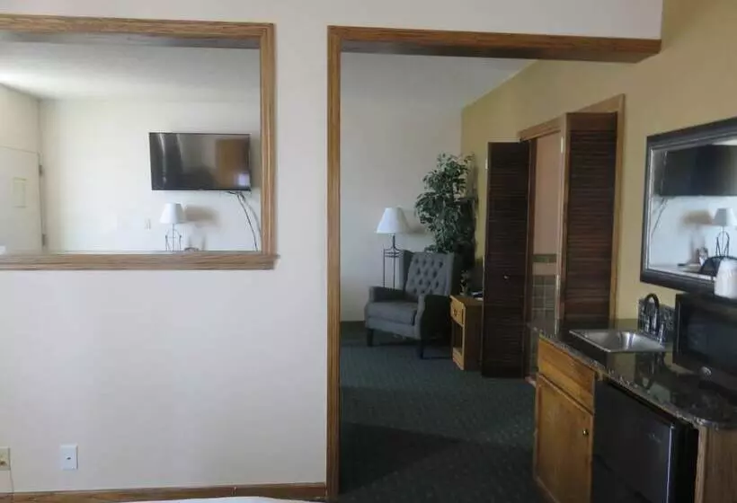 Hotel Baymont By Wyndham Fargo