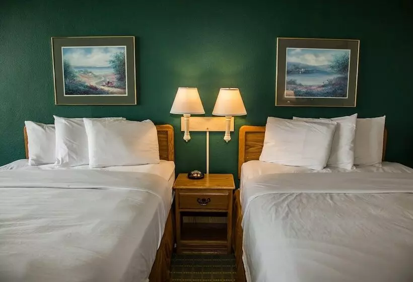 Hotel Baymont By Wyndham Fargo