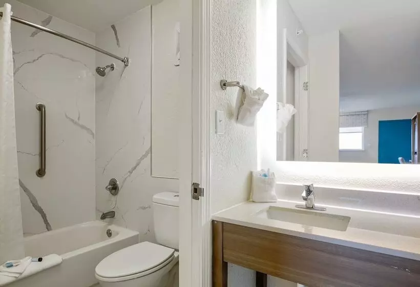 호텔 Beachside Resort