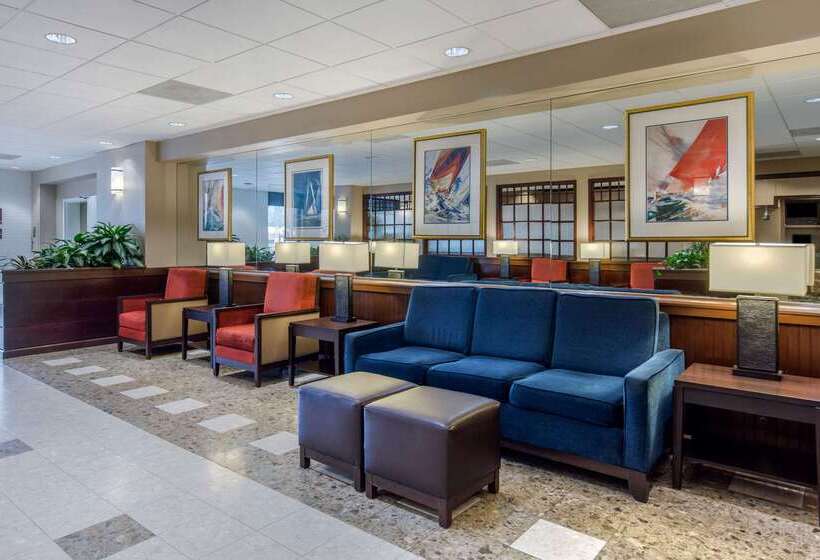 فندق Comfort Inn Conference Center