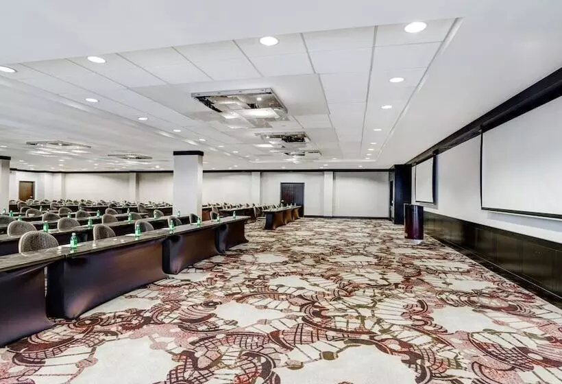 فندق Crowne Plaza Houston Galleria Area, An Ihg