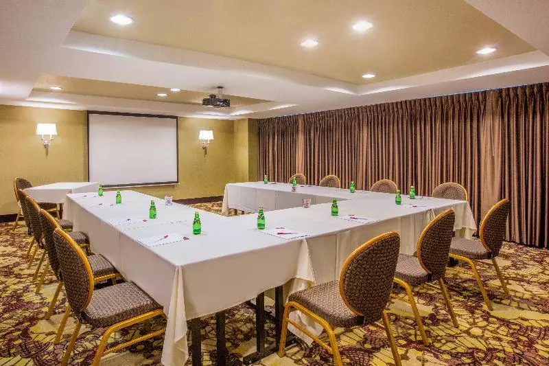 فندق Crowne Plaza Houston Galleria Area, An Ihg