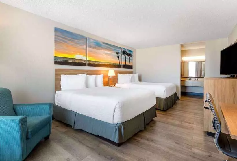 호텔 Days Inn By Wyndham Titusville Kennedy Space Center