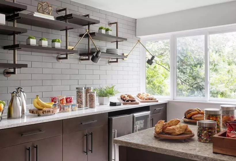 Delta Hotels By Marriott Burlington